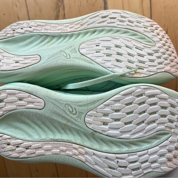 GEL-NIMBUS 26 Mint Medium Running Shoes - Picture 12 of 12